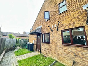 1 bedroom end of terrace house for rent in Lucas Gardens, Luton, Bedfordshire, LU3 4BE, LU3