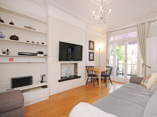 1 bedroom flat for rent in Bellevue Road, W13