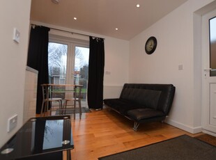 1 bedroom flat for rent in Keynsham Road London SE9