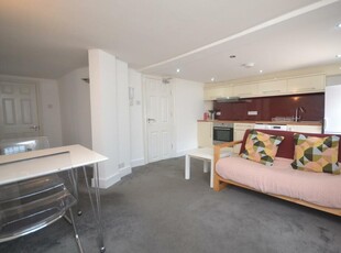 1 bedroom flat for rent in London Street, RG1