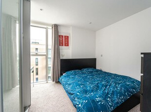 1 bedroom flat for rent in Riverside Apartments, Stoke Newington, London, N4