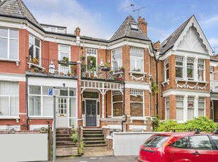 1 bedroom flat for rent in Rosebery Gardens, Crouch End, N8