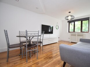 1 bedroom flat for rent in Shortlands Close Belvedere DA17
