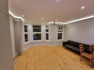 1 bedroom flat for rent in Southwark Bridge Road, London, SE1