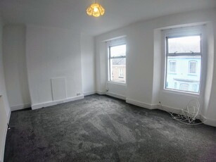 1 bedroom flat for rent in Wake Street, Plymouth *Zero Deposit Guarantee Available*, PL4