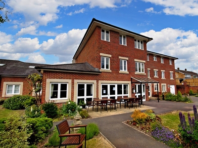 1 Bedroom Retirement Apartment For Sale in Warminster, Wiltshire
