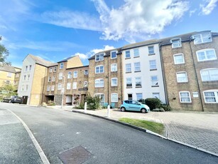 1 bedroom retirement property for rent in Homefern House, Cobbs Place, Margate, CT9