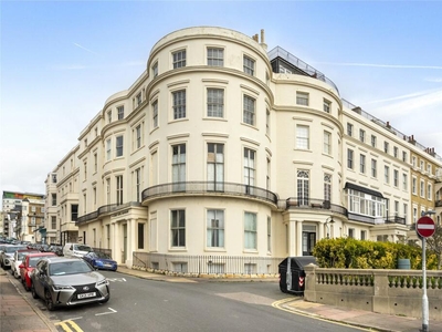 2 bedroom apartment for sale in Court Royal Mansions, 1 Eastern Terrace, Brighton, East Sussex, BN2