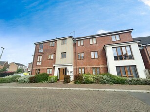 2 bedroom apartment for sale in Peggs Way, Basingstoke, Hampshire, RG24