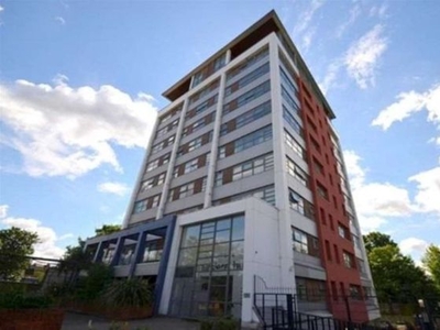 2 bedroom apartment to rent London, E7 8AY