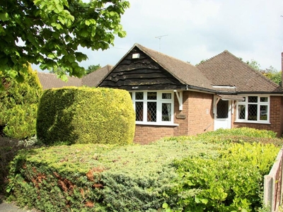 2 bedroom detached bungalow for sale in St Marys Avenue, Shenfield, Brentwood, CM15