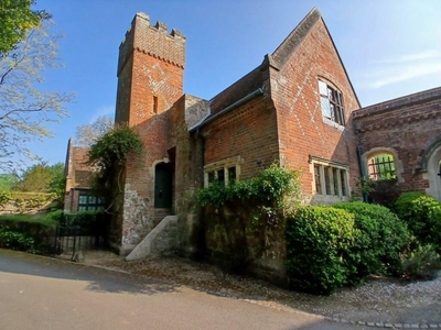 2 bedroom flat for rent in 2 The Coach House, Old St. Albans Court, Sandwich Road, Nonington, Dover, Kent, CT15