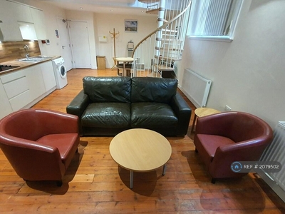 2 bedroom flat for rent in Charterhouse School, Hull, HU2