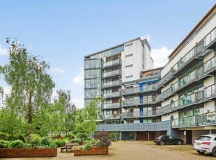 2 bedroom flat for rent in Dace Road, Hackney Wick, E3