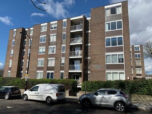 2 bedroom flat for rent in Dinerman Court Boundary Road, St Johns Wood NW8