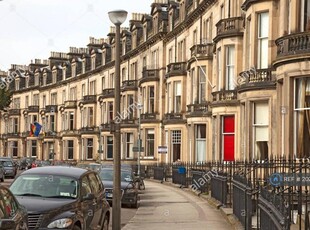 2 bedroom flat for rent in Eglinton Crescent, Edinburgh, EH12