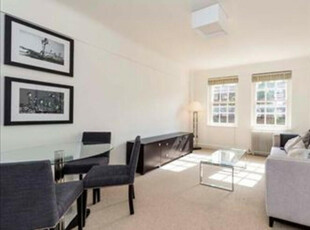 2 bedroom flat for rent in Fulham Road, London, SW3