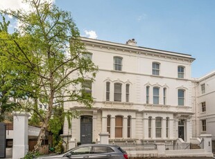 2 bedroom flat for rent in Hampstead Hill Gardens, Hampstead, London, NW3