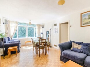 2 bedroom flat for rent in Knollys Road, Streatham, London, SW16