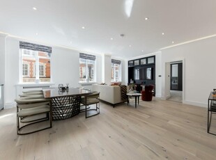 2 bedroom flat for rent in Park Street, London, W1K