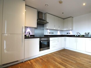 2 bedroom flat for rent in Pepys Court 20 Love Lane, London, SE18