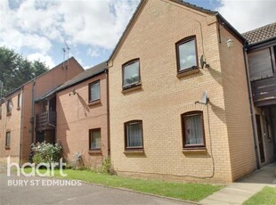 2 bedroom flat for rent in Prince Of Wales Close, Bury St Edmunds, IP33