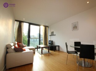 2 bedroom flat for rent in Simpson Loan, Quartermile, Edinburgh, EH3