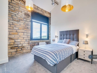2 bedroom flat for rent in Stanley Mills, Huddersfield, HD3