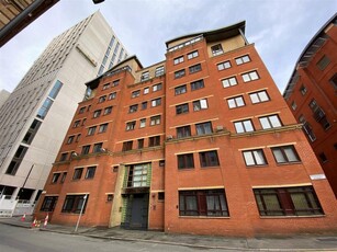 2 bedroom flat for rent in Tuscany House, 19 Dickinson Street, Manchester, M1