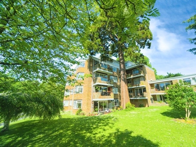 2 bedroom flat for sale in Laine Close, Brighton, East Sussex, BN1