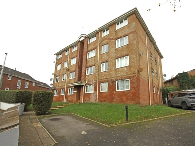2 bedroom flat for sale in Northcote Road, Bournemouth, BH1