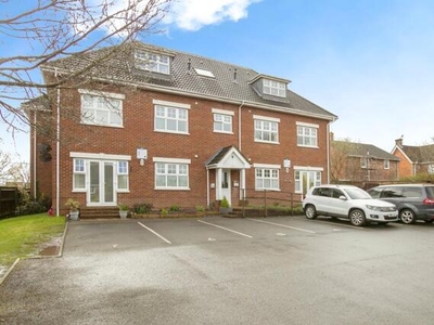2 Bedroom Flat For Sale In Poole, Dorset