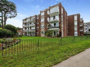 2 Bedroom Flat For Sale In Staines-upon-thames
