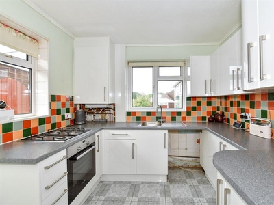 2 bedroom semi-detached bungalow for sale in Blenheim Close, Bearsted, Maidstone, Kent, ME15