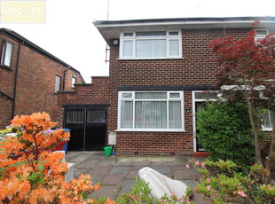 2 bedroom semi-detached house for rent in Curzon Road Stretford, M32