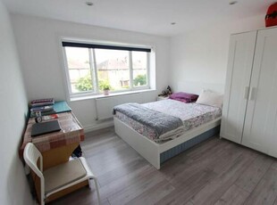 2 Bedroom Shared Living/roommate Wembley Great London