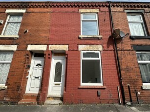 2 bedroom terraced house for rent in Ashkirk Street, Manchester, M18