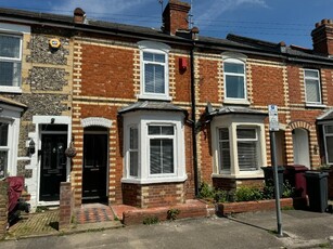 2 bedroom terraced house for rent in Kings Road, Reading, Berkshire, RG4