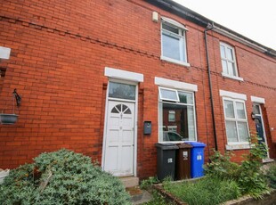 2 bedroom terraced house for rent in Woodfield Grove, Eccles, M30