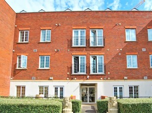 3 bedroom apartment for rent in Parade Court, Speedwell, Bristol, BS5