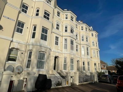 3 bedroom apartment for rent in Priory Gardens, Folkestone, Kent, CT20