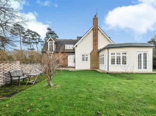 3 bedroom detached house for rent in Marden, Kent, TN12