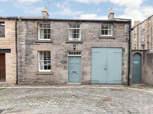 3 bedroom detached house for rent in Northumberland St NW Lane, New Town, Edinburgh, EH3