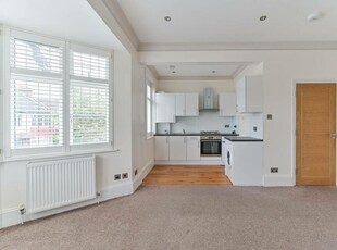 3 bedroom end of terrace house for rent in DALMENY AVENUE, Norbury, London, SW16