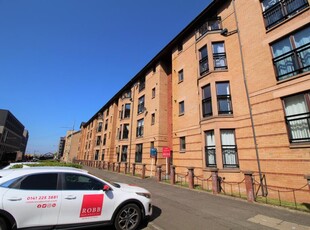3 bedroom flat for rent in Kelvinhaugh Street, Yorkhill, Glasgow, G3
