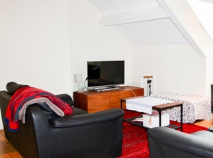 3 bedroom flat for rent in Osborne Road, Jesmond, , NE2