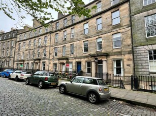 3 bedroom flat for rent in Royal Crescent, Edinburgh, EH3