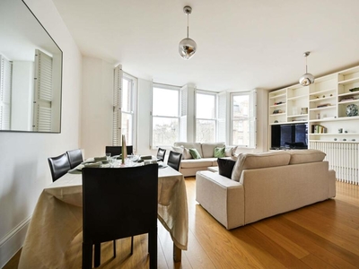 3 bedroom flat for sale in Nevern Square, Earls Court, London, SW5