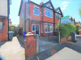 3 bedroom semi-detached house for rent in Daresbury Road, Chorlton, Manchester, M21