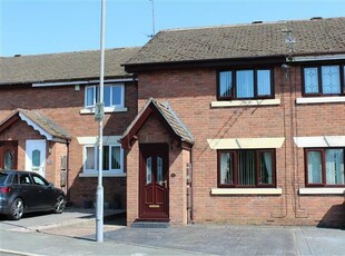 3 bedroom semi-detached house for rent in Dean Brook Close, Manchester, M40